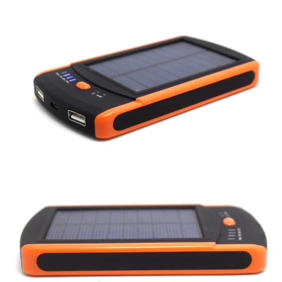 Соларна външна батерия 6000mAh с два USB порта - Купете сега