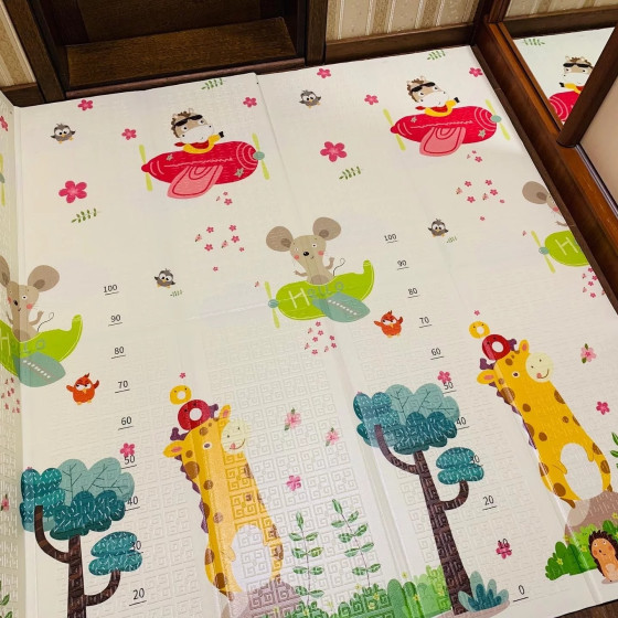 Топлоизолираща сгъваема постелка за пълзене и игра 150x180x1cm - Купи сега