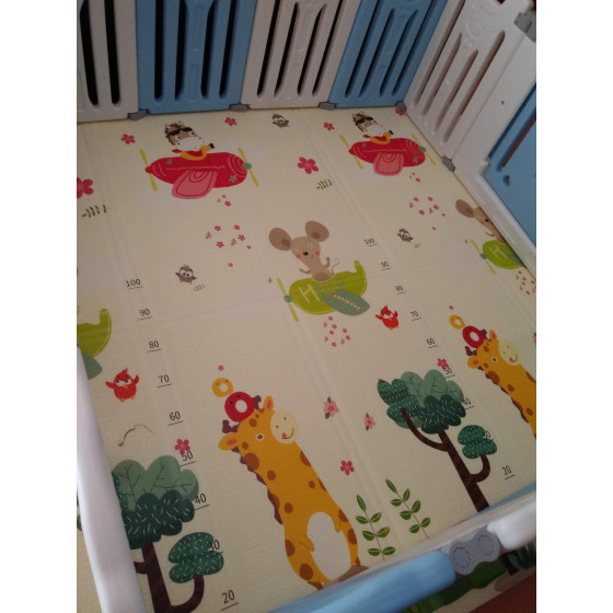 Топлоизолираща сгъваема постелка за пълзене и игра 150x180x1cm - Купи сега