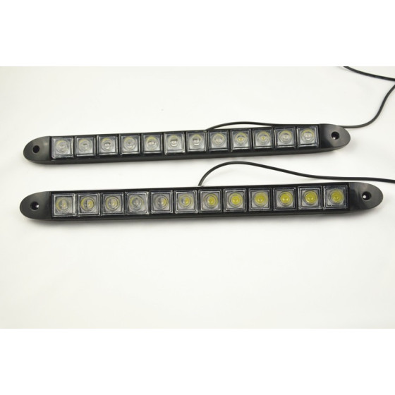 Гъвкави LED дневни светлини с 12 диода - универсални